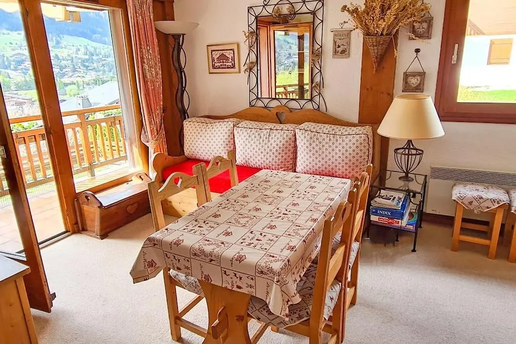Exceptional View Of Village And Mountain Megeve 0*,  France